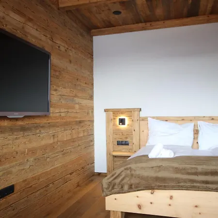 Holiday home Ebenholz By Interhome *